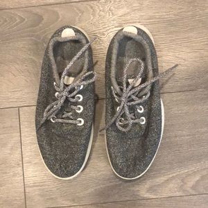 Allbirds Women’s Wool Grey Runners, size 9